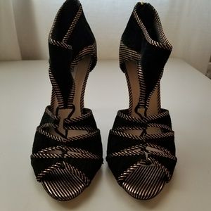 The perfect Black heel with attitude